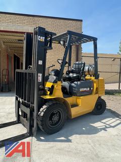 Caterpillar 5,000 lb Pneumatic Forklift 