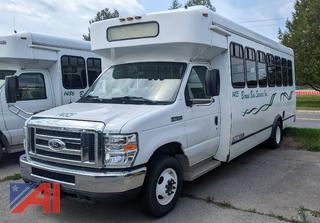 2015 Ford E450 Super Duty Bus