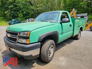(#6) 2006 Chevy Silverado 2500HD Utility Truck