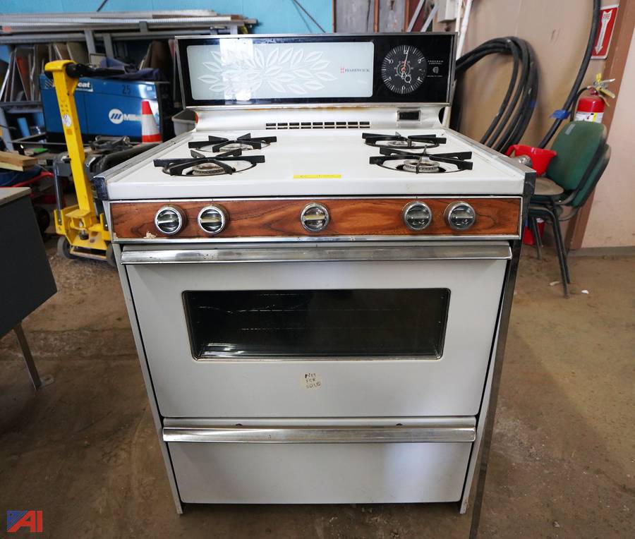 Auctions International Auction Town of Alden HwyNY 33157 ITEM