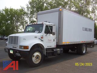 2000 International 4900 Box Truck