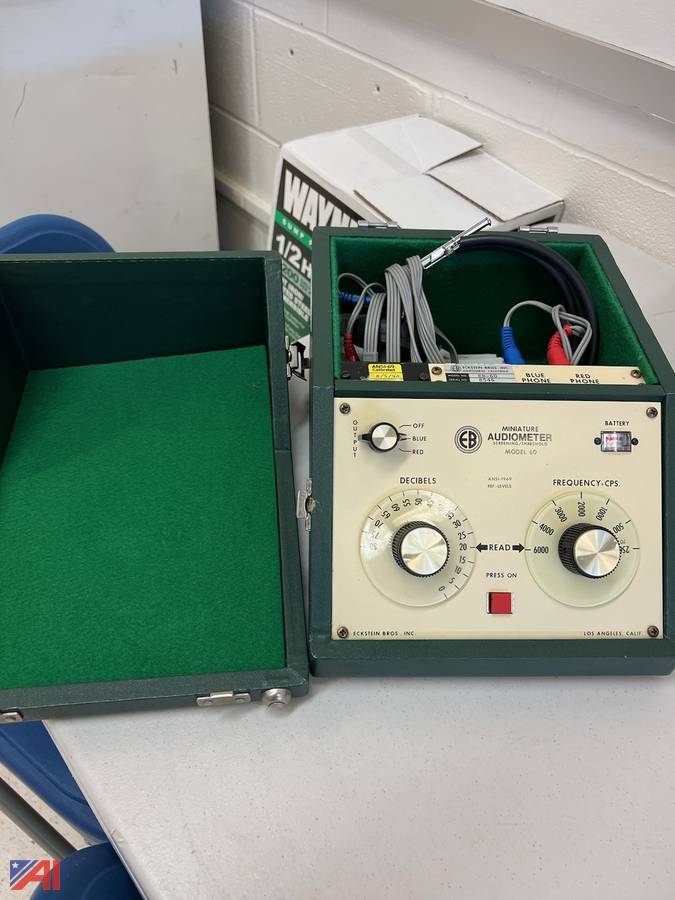 Auctions International Auction Royalton Hartland CSDNY 33230 ITEM