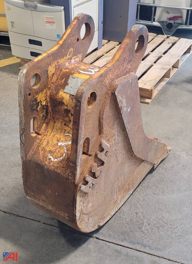 Auctions International Auction Town of CiceroNY 33282 ITEM H&H