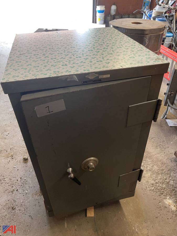 Auctions International Auction SUNY Jamestown CCNY 33668 ITEM Art Metal Safe