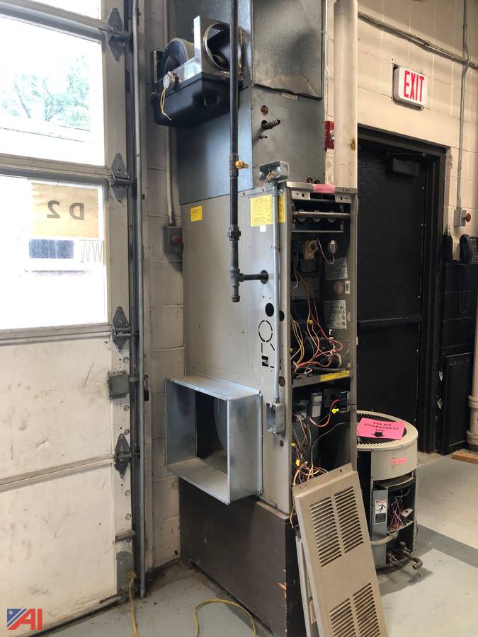 Auctions International Auction Western Suffolk BOCESNY 33675 ITEM