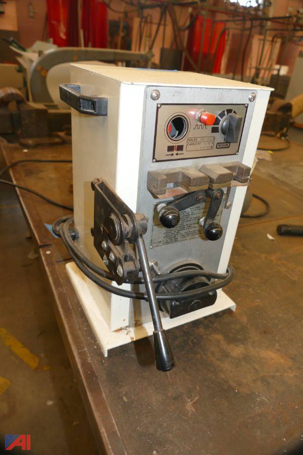 Auctions International Auction Yonkers Public SchoolsNY 33800 ITEM (72) JET JWG12 Band