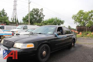 2006 Ford Crown Victoria 4 Door/Police Interceptor