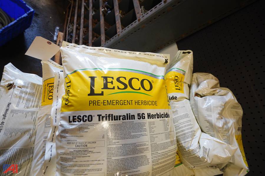 Lesco Pre Emergent Herbicide Auction | Auctions International