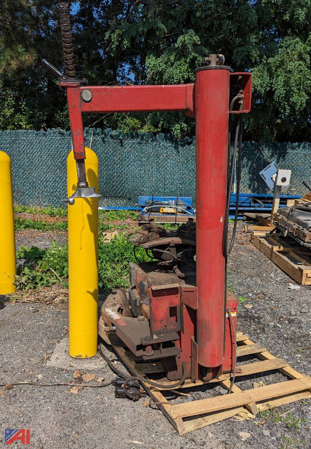 Auctions International Auction City of Syracuse DPWNY 34713 ITEM