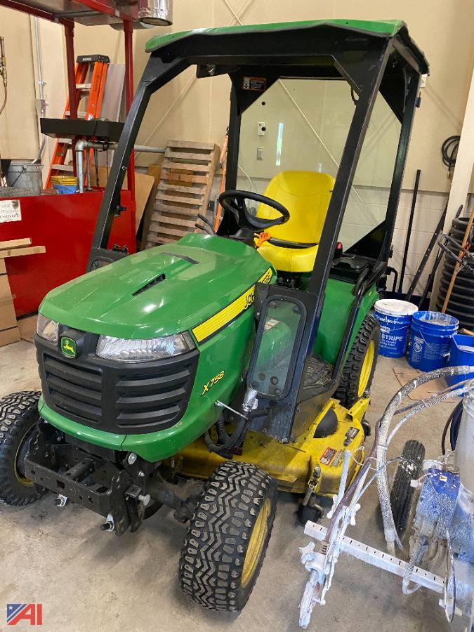 Auctions International Auction Avoca CSDNY 34945 ITEM John Deere
