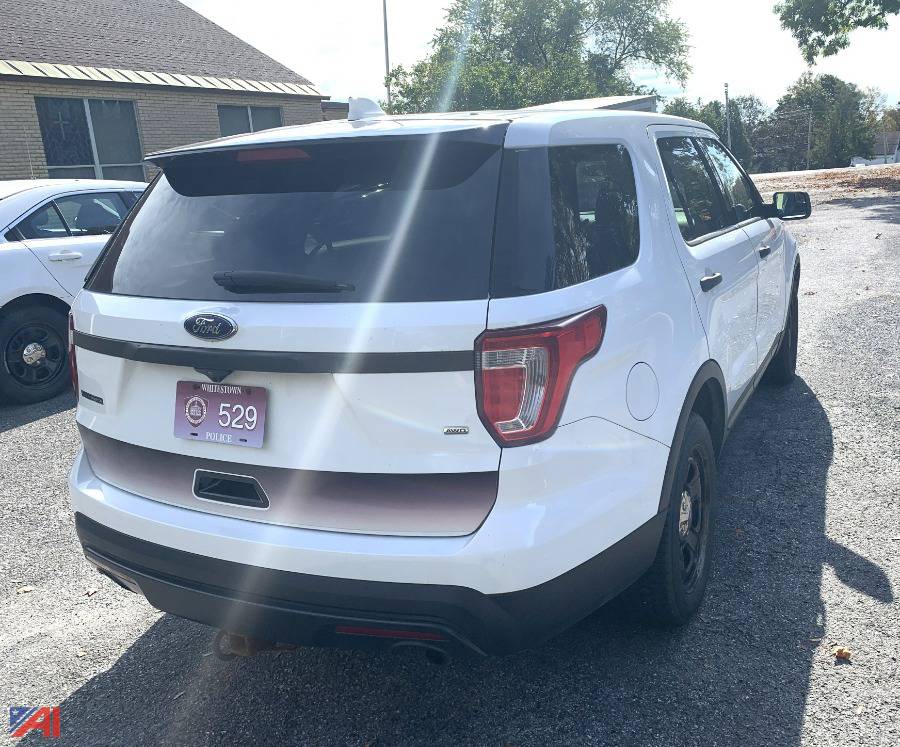 Auctions International Auction Town of Whitestown PDNY 34952 ITEM 2016 Ford Explorer SUV