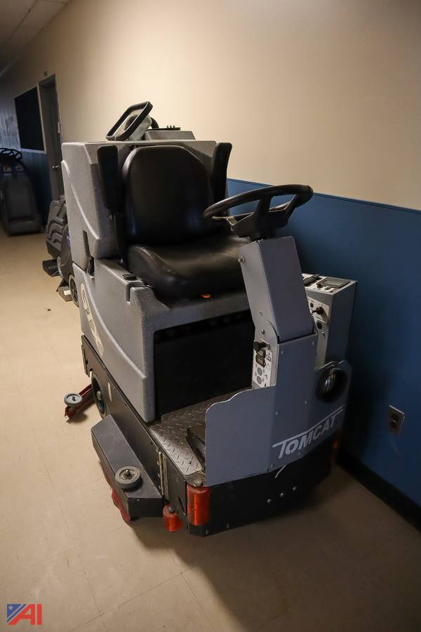 Auctions International Auction Greece CSDNY 35037 ITEM Tomcat GTX