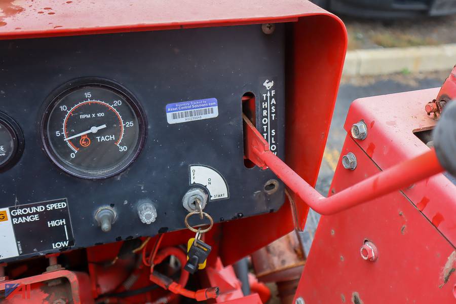 Auctions International Auction Dansville CSDNY 35050 ITEM 1998 Jacobsen HR15 Flail Mower