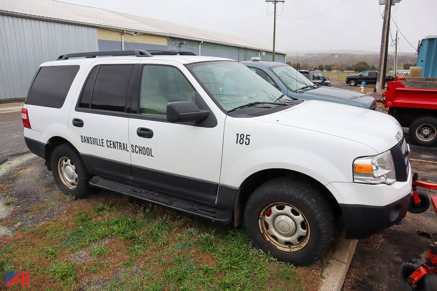 Auctions International Auction Dansville CSDNY 35050 ITEM 2010 Ford Expedition SUV/185
