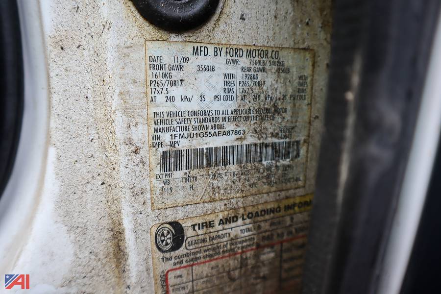 Auctions International Auction Dansville CSDNY 35050 ITEM 2010 Ford Expedition SUV/185