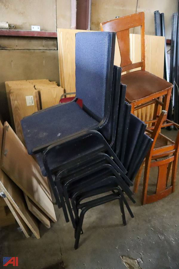 Auctions International Auction Dansville CSDNY 35050 ITEM (40) Chairs