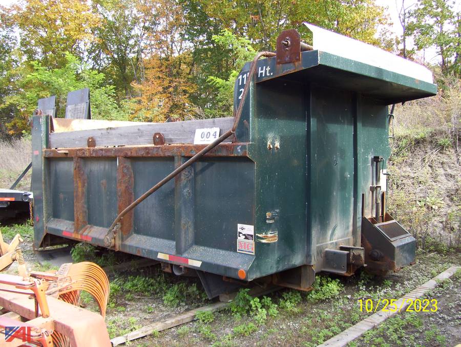 Auctions International Auction Town of Northfield DPWMA 35104 ITEM