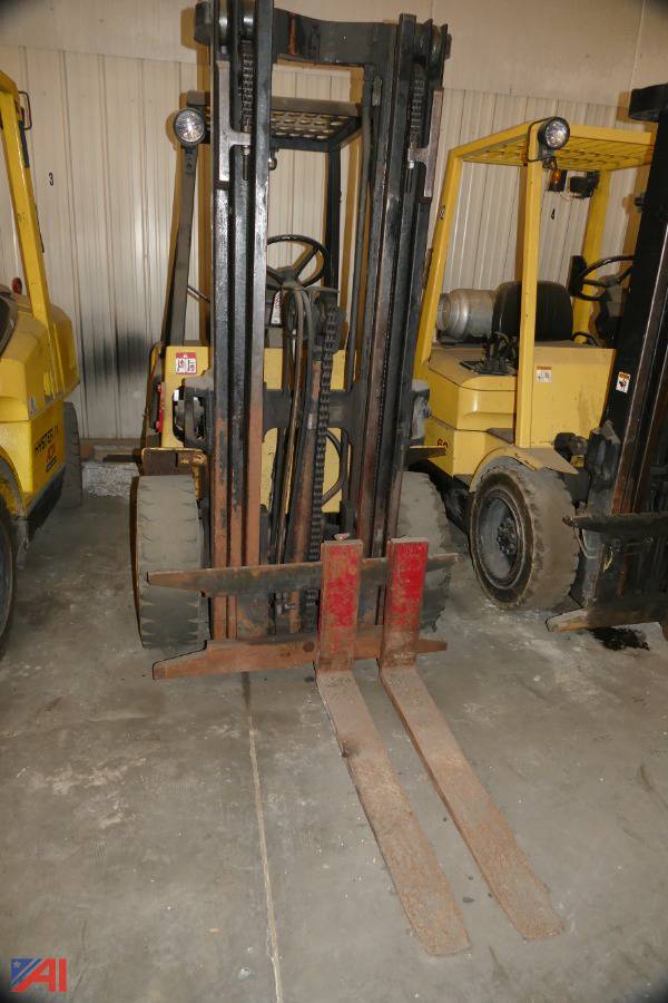 Auctions International Auction Port of AlbanyNY 35213 ITEM (4