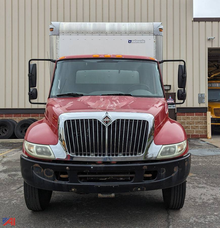 Auctions International Auction Massena CSDNY 35253 ITEM 2007 International 4200 Box Truck