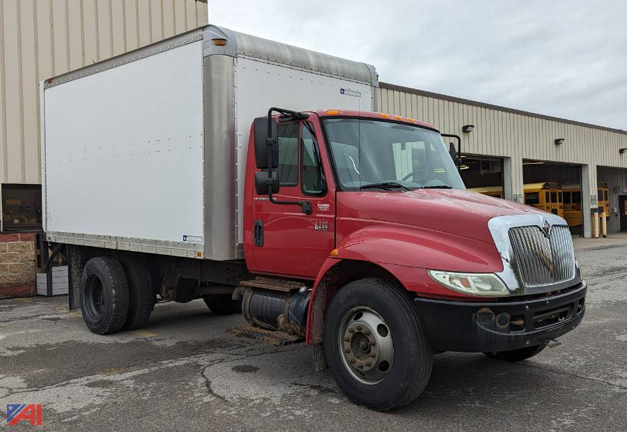 Auctions International Auction Massena CSDNY 35253 ITEM 2007 International 4200 Box Truck