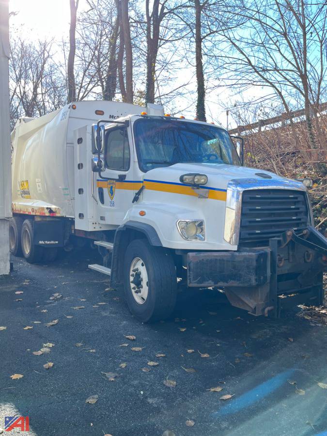 Auctions International Auction City of White PlainsNY 35554 ITEM 2012 Freightliner M2114SD