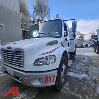 2011 Freightliner M2 Extended Cab Utility Truck