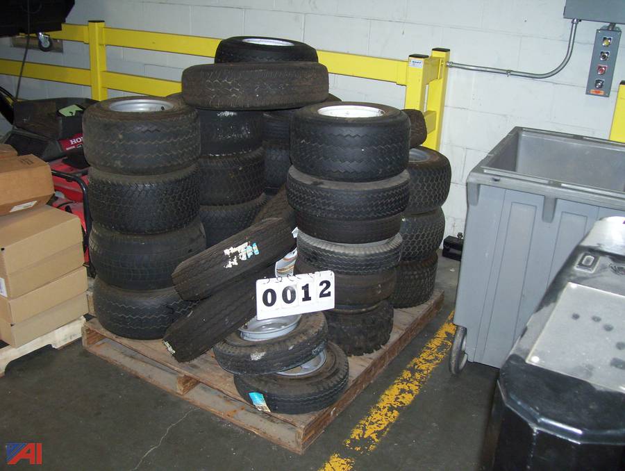 Auctions International Auction MCCA BostonMA 36112 ITEM Lot of