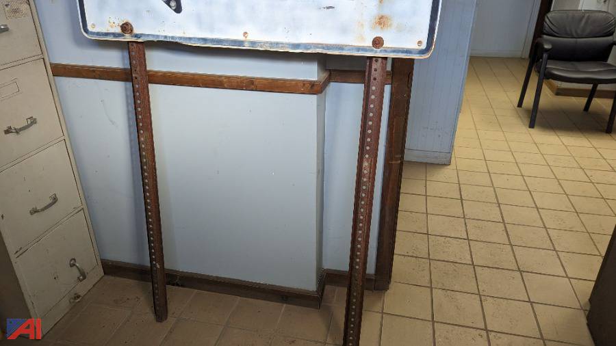 Auctions International Auction Town of WhitestownNY 36198 ITEM 30 x 43" Road Sign