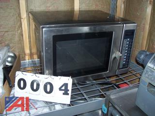 2011 Amana Microwave Oven