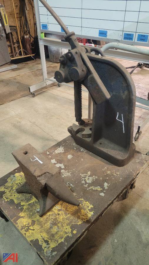 Auctions International Auction Business SurplusNY 36396 ITEM