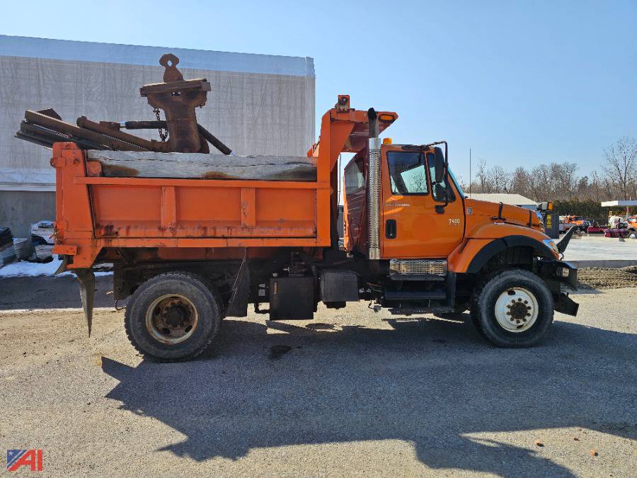 Auctions International Auction Town of Fishkill HwyNY 36418 ITEM