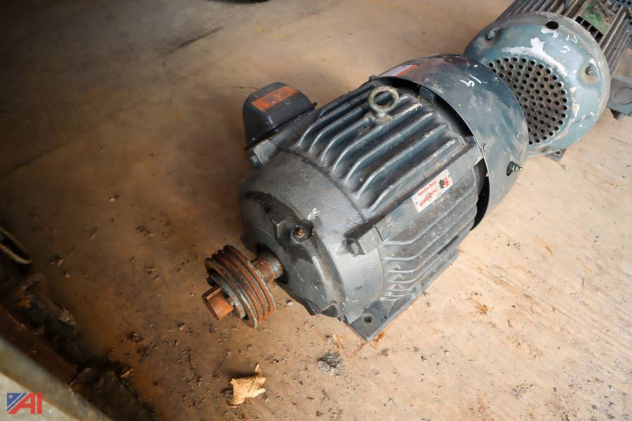 Auctions International Auction Town of Royalton HwyNY 36566 ITEM