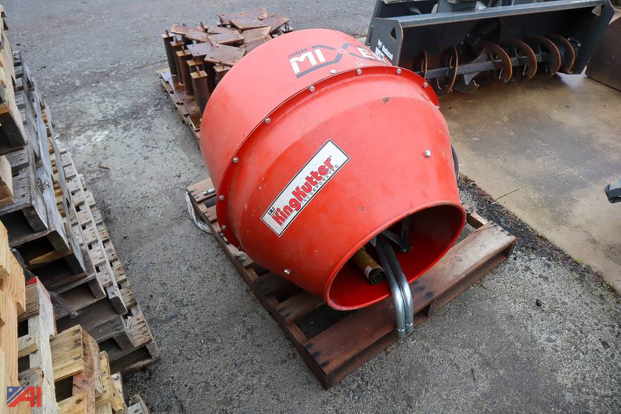Auctions International Auction Lewiston Porter CSDNY 36782 ITEM KingKutter Concrete Mixer