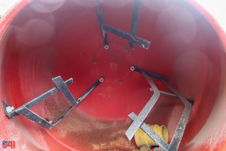 Auctions International Auction Lewiston Porter CSDNY 36782 ITEM KingKutter Concrete Mixer