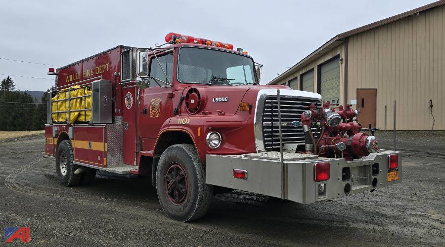 Auctions International Auction Willet FDNY 36875 ITEM 1995 Ford