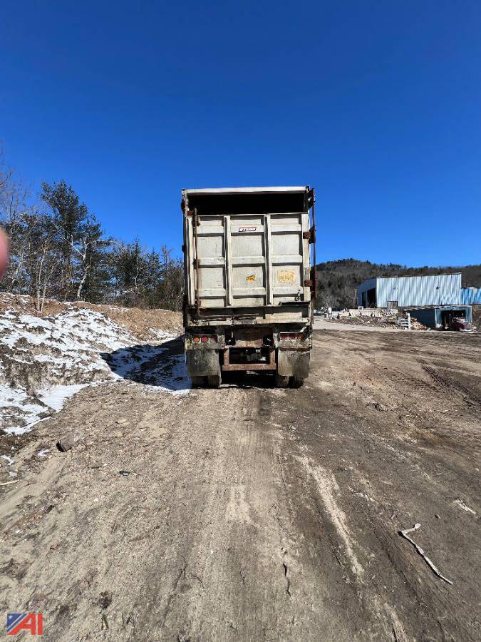 Auctions International Auction Town of Rumford Public WorksME 36983 ITEM 1990 Steco AE4596