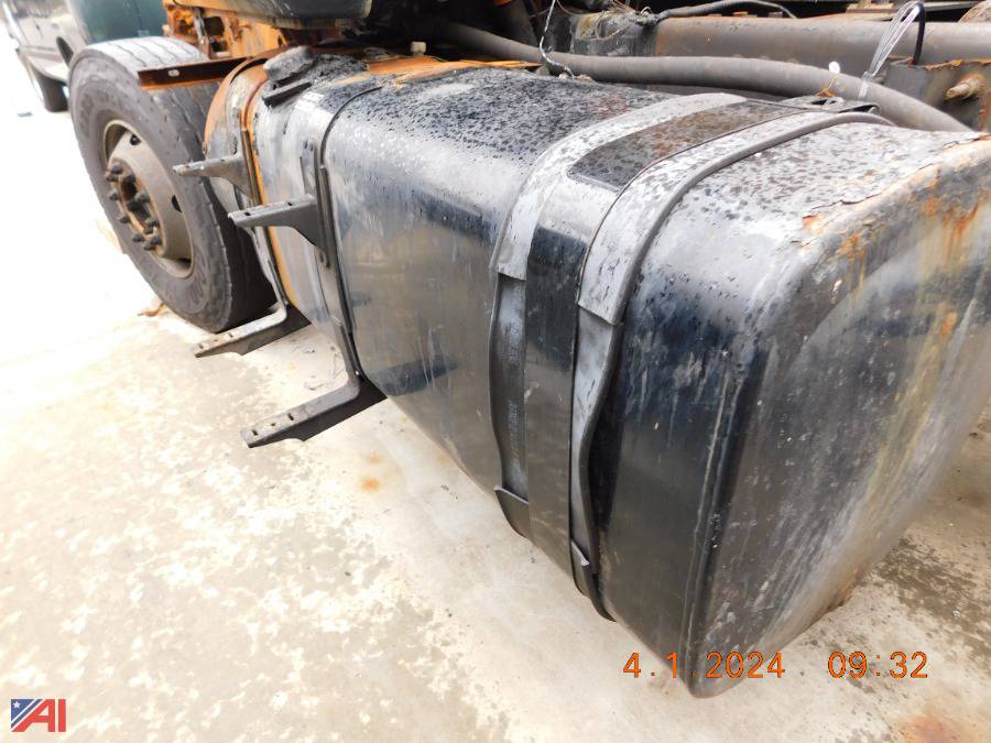 Auctions International Auction City of YonkersNY 37351 ITEM (344) 2012 Mack GU813 Garbage