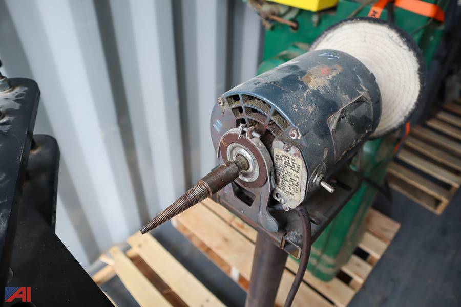 Auctions International Auction Dunkirk CSDNY 37454 ITEM (4) Pc