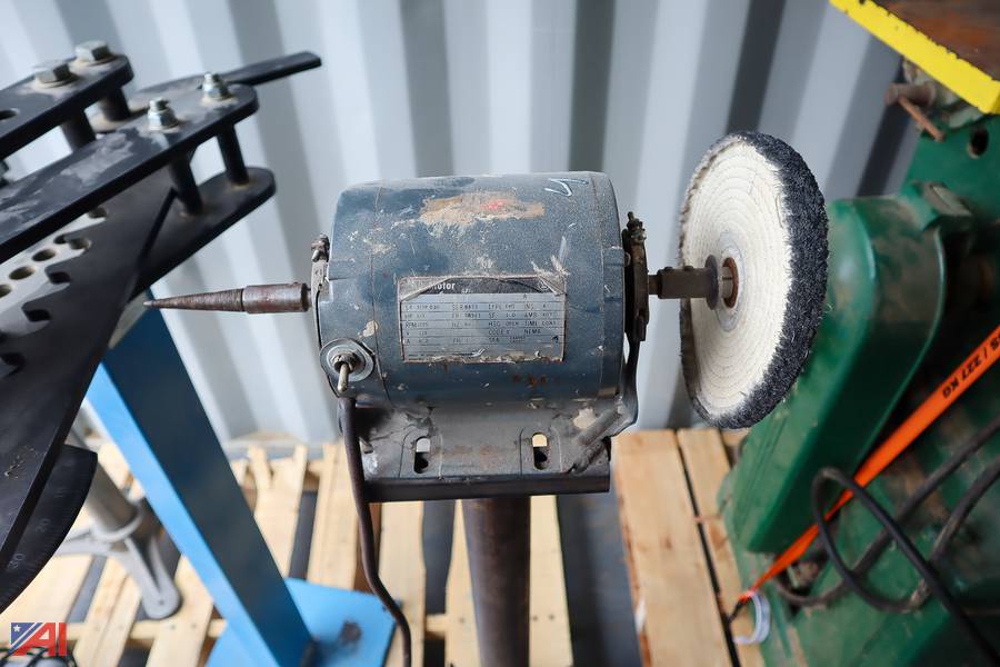 Auctions International Auction Dunkirk CSDNY 37454 ITEM (4) Pc