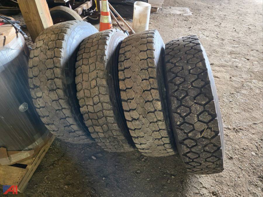 Auctions International Auction Town of Columbia HwyNY 39328 ITEM